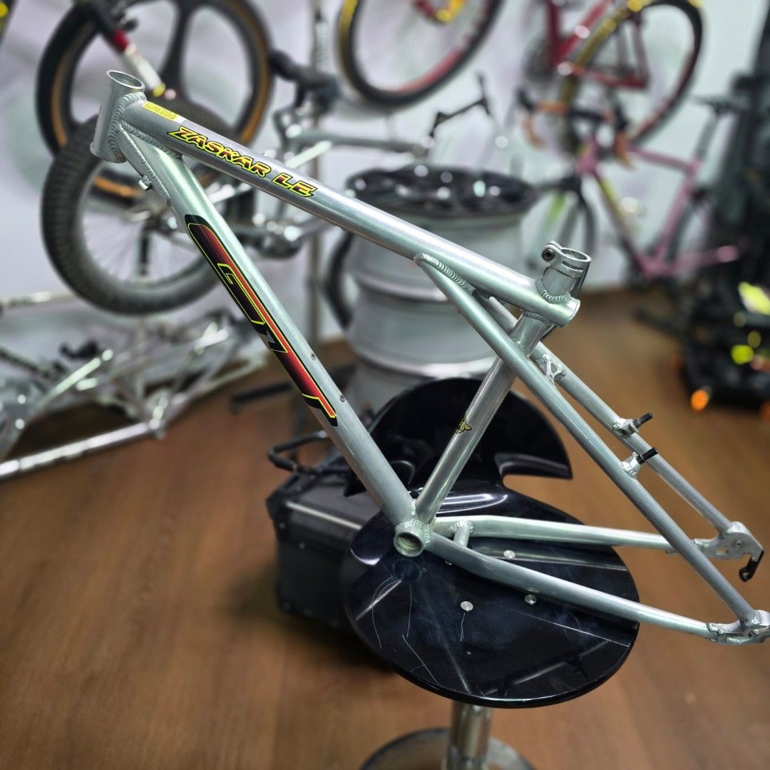 GT Zaskar LE 97 frame, Sports Equipment, Bicycles & Parts, Parts
