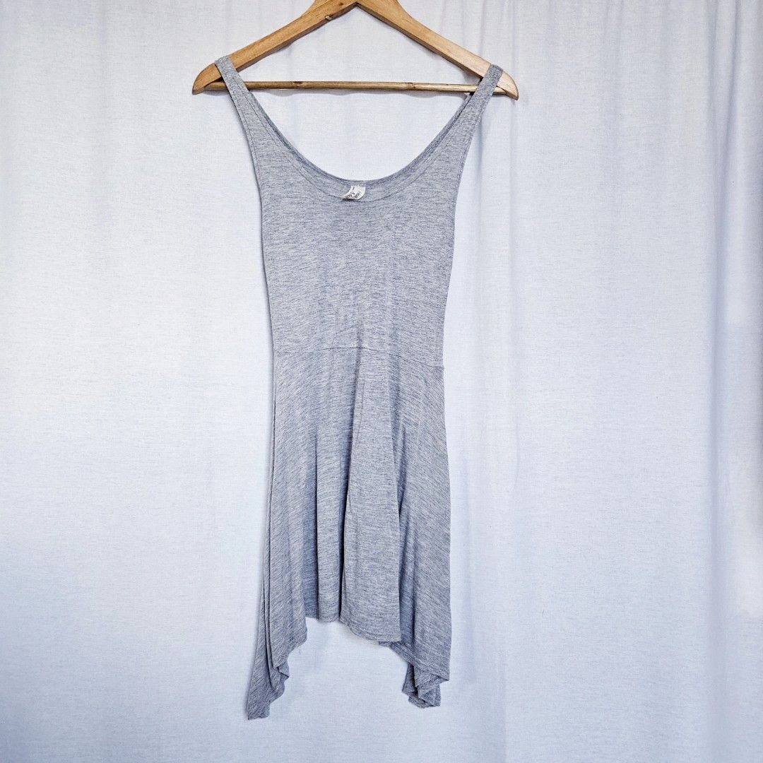 HELLO, ME! GREY SOFT COTTON TANK DRESS (Category: Dresses) located in Carmona. Submitted by simplestashph (Listing ID 1321404208, Image 1). Description: CODE: 1D HELLO, ME! GREY SOFT COTTON TANK DRESS C 30, L 30, WAIST 30 XS SMALL PHP 250.