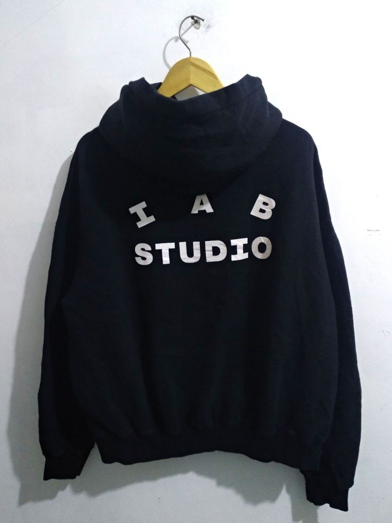 Hoodie IAB Studio