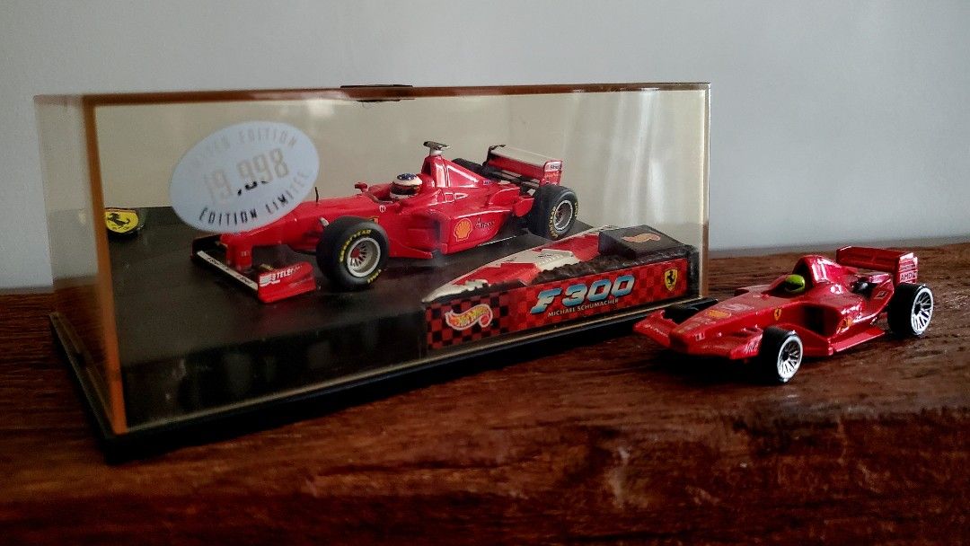 Ferrari F300 ミハイル・シューマッハコレクション1/18 【公式通販】