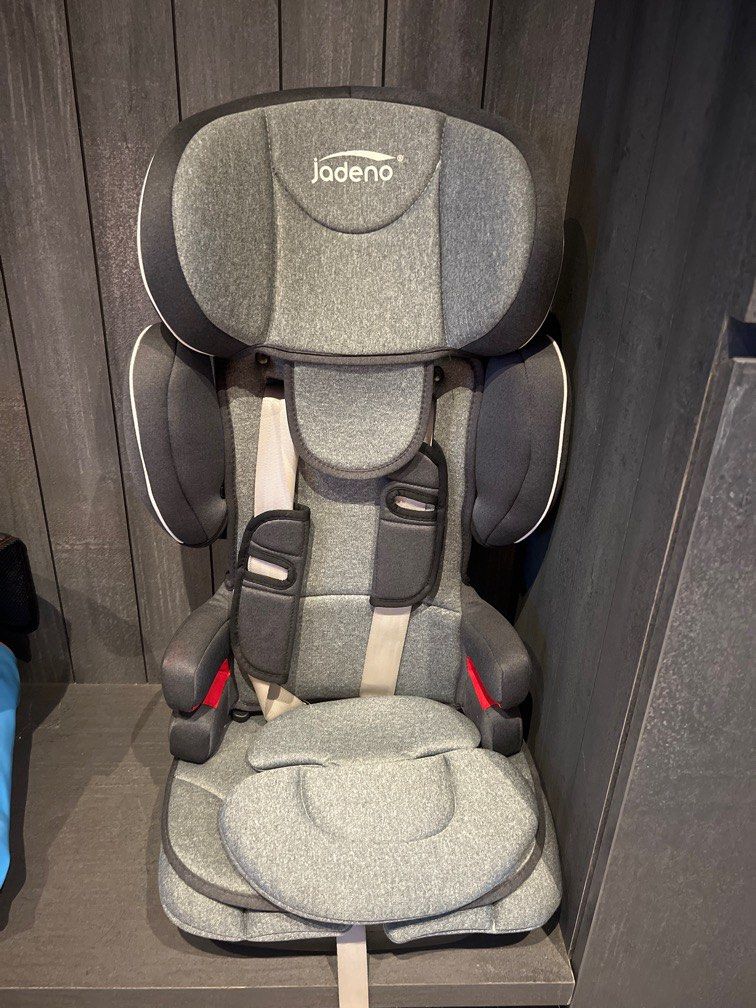 Jadeno Car seat