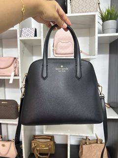 (Category: ) located in . Submitted by haidyn.boutique (Listing ID 1321467231, Image 1). Description: .
