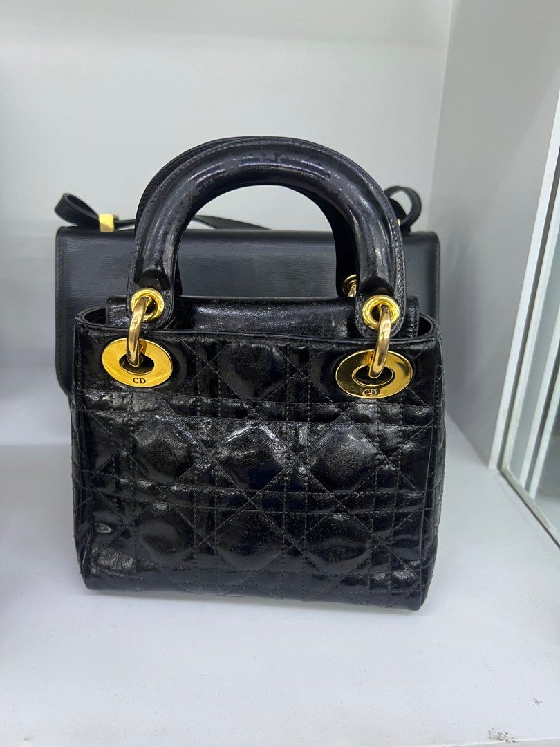 Lady dior (Category: Luxury Bags & Wallets) located in Lipa City. Submitted by thyra06 (Listing ID 1321409425, Image 3). Description: Ladt dior micro no sling.