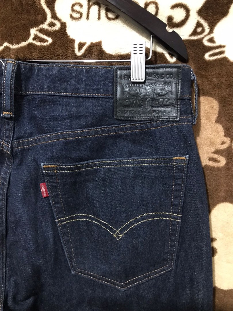 Levi s commuter 541 size 34 Fesyen Pria Pakaian Bawahan di Carousell