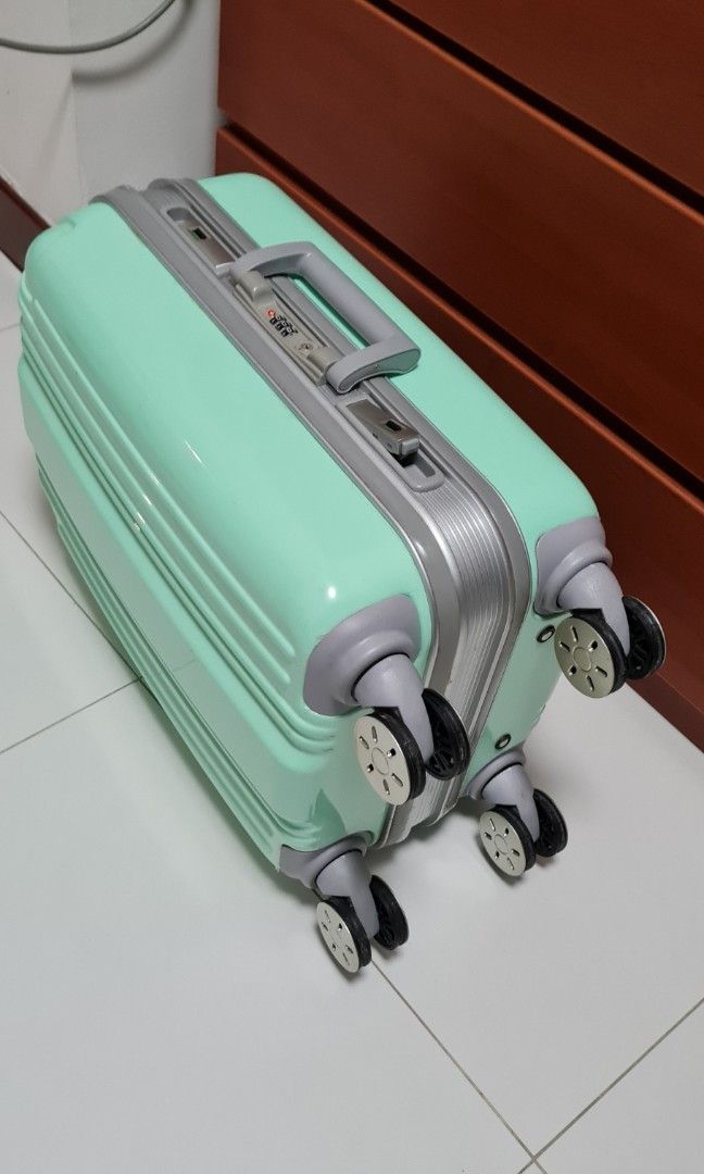 Arnold palmer luggage lock setting sales
