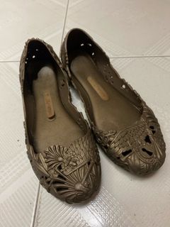 (Category: ) located in . Submitted by prettyclothes (Listing ID 1321426958, Image 1). Description: .