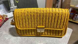 （分類：）位於 。 由 minikitkat 提交（商品編號 1321417615，圖片 1）。簡介： 。