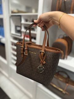 (Category: ) located in . Submitted by haidyn.boutique (Listing ID 1321467477, Image 1). Description: .