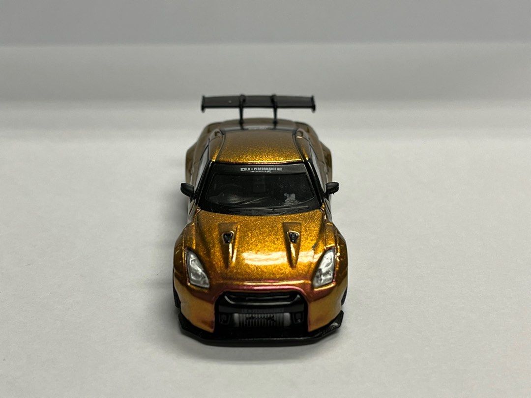 MINI GT Nissan GT-R MagicBronze（HK限定品） A25A7091-561B-4F7D-B7F4-