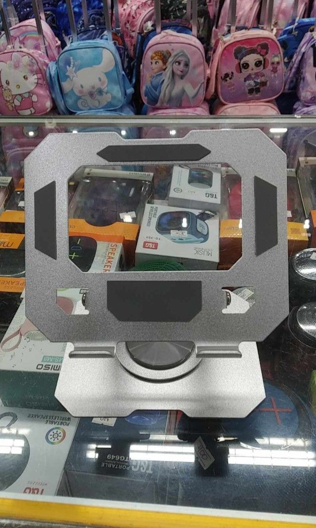 Mobile phone holders (Category: Mounts & Holders) located in Manila. Submitted by bongsy999mall (Listing ID 1321384157, Image 2). Description: .
