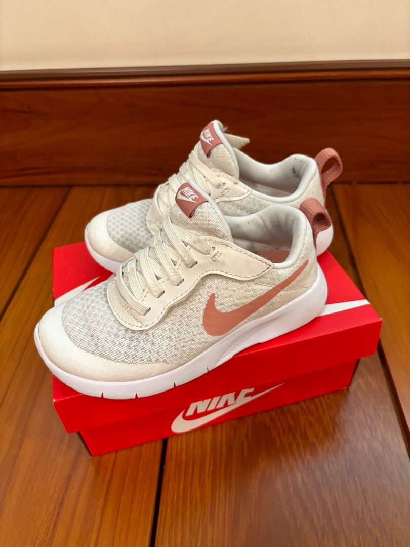 Nike Tanjun Easyon