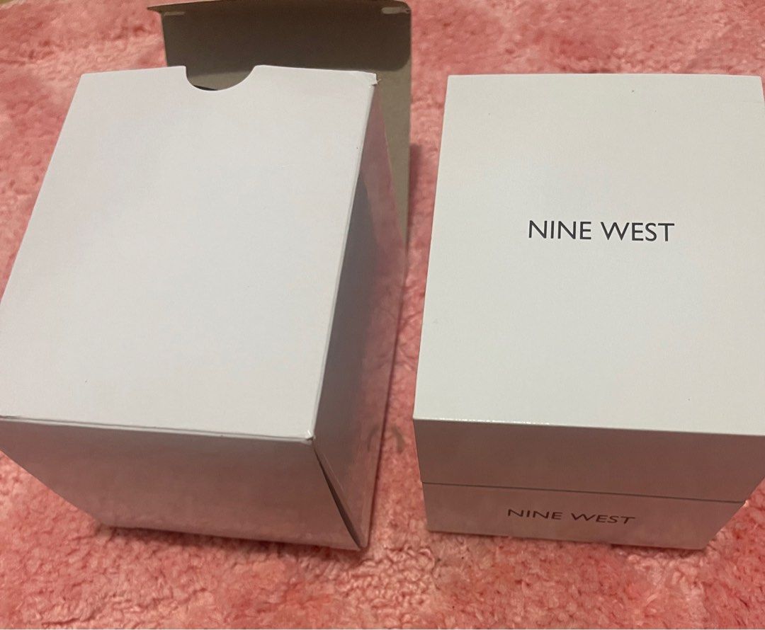 Sale !! Nine west watch (Category: Women's Watches) located in Binmaley. Submitted by HelloandGoodBuys (Listing ID 1321444956, Image 3). Description: Nude and gold watch (super ganda 😍) Used once (looks brand new) RFS - need funds/ wfh / too many watches Sinukat lang di nagamit. Perfect for gift 🥰 Pls dont make an offer if you are not going to buy😅 Wag din tumawad if di bibilhin👈🏻 .