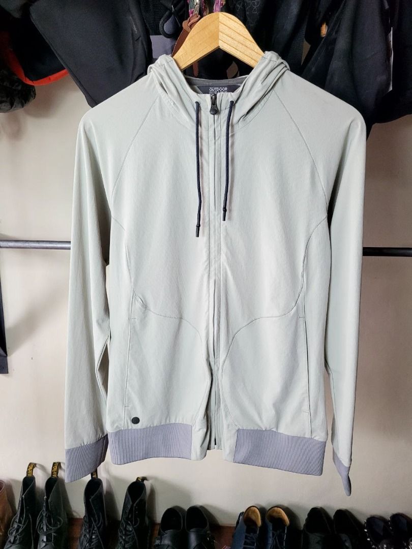 Ferrosi metro hoodie new arrivals