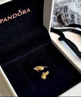 Pandora harry potter golden snitch stud earring