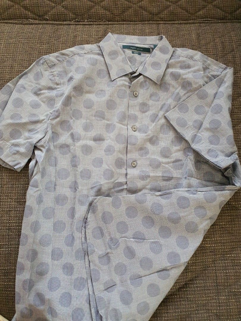 perry ellis men polo shirts (Category: Tshirts & Polo Shirts ) located in Las Pinas. Submitted by halo_muse (Listing ID 1321308882, Image 1). Description: Perry Ellis Men polo shirts size L new condition naver worn.