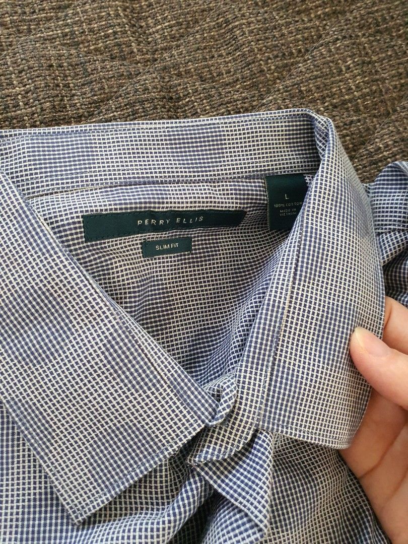 perry ellis men polo shirts (Category: Tshirts & Polo Shirts ) located in Las Pinas. Submitted by halo_muse (Listing ID 1321308882, Image 2). Description: Perry Ellis Men polo shirts size L new condition naver worn.