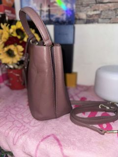 (Category: ) located in . Submitted by emkeypreloved (Listing ID 1321412912, Image 1). Description: .