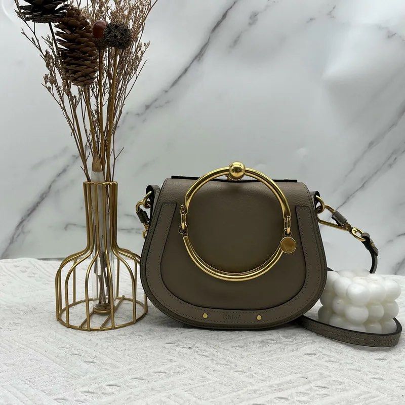 Pre order CHLOE Nile Bracelet Bag Beige Gold