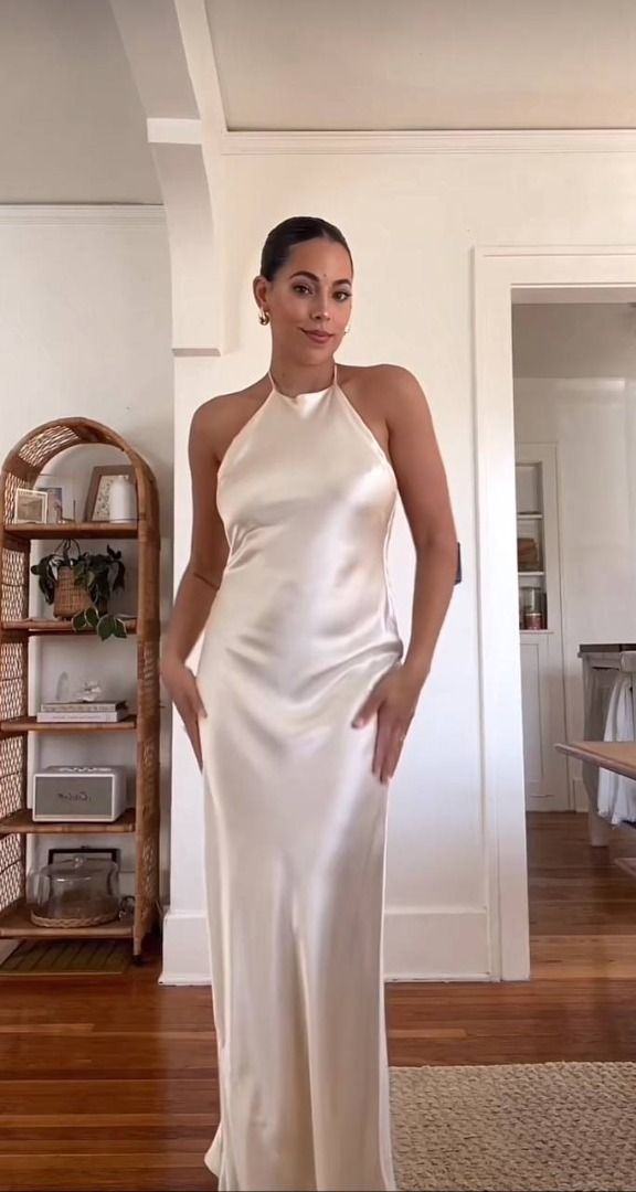 sparkly halter prom dress Shimmering Silver Halter Neck Prom Dresses Sparkly Tulle Bow-Tie Eveni –  Viniodress main image 0