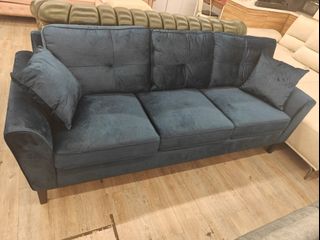 (Category: ) located in . Submitted by zepybedandsofaboutique (Listing ID 1321346503, Image 1). Description: .