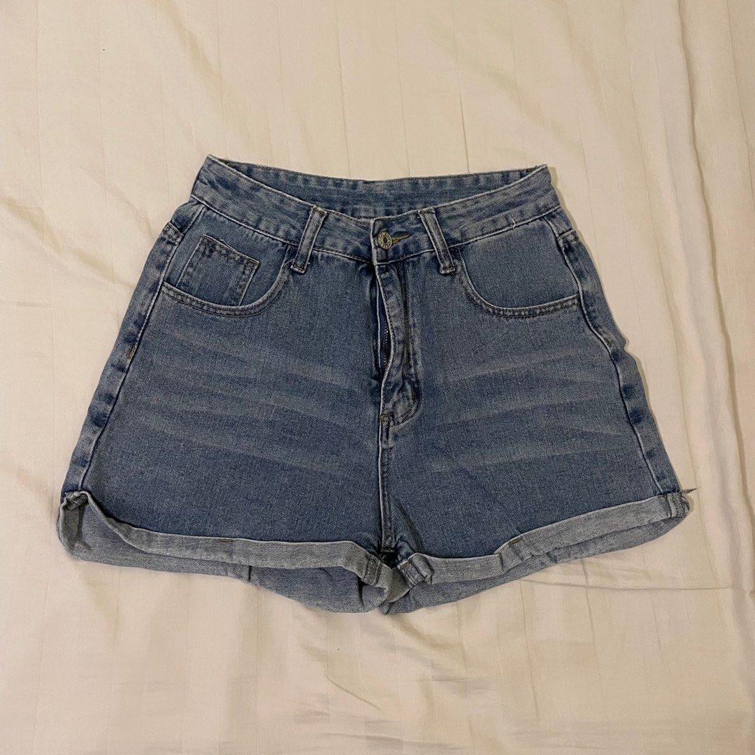 Shein Denim Shorts (Category: Shorts) located in San Juan City. Submitted by mariel.declutter (Listing ID 1321354102, Image 1). Description: ‼️ Discount if you buy other items Condition: 8/10, minor flaws on bottom folds RFS: decluttering 🔘 FIRST TO PAY WILL RECEIVE THE ITEM ✅ Shipping from: San Juan City ✅ MOP: Maya/GCash/BDO.