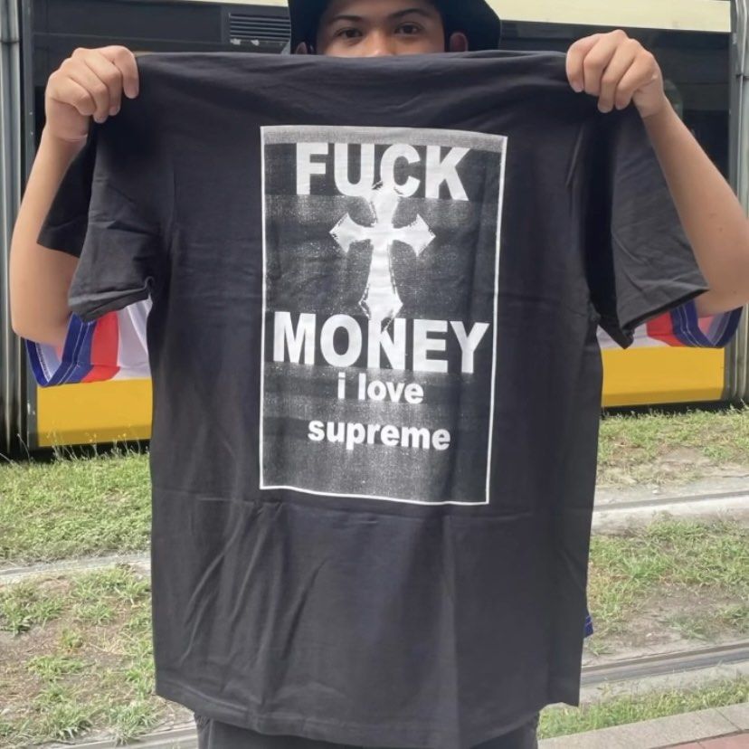 Supreme money tee store