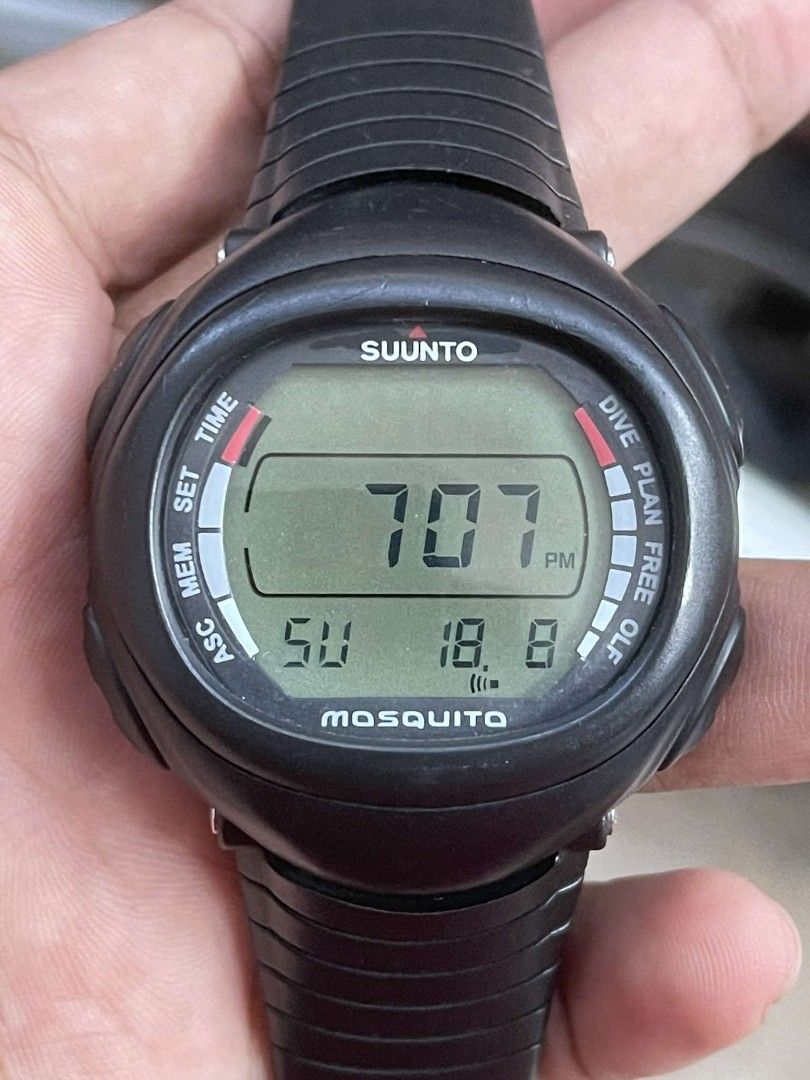 SUUNTO MOSQUITO Men s Fashion Watches Accessories Watches on Carousell