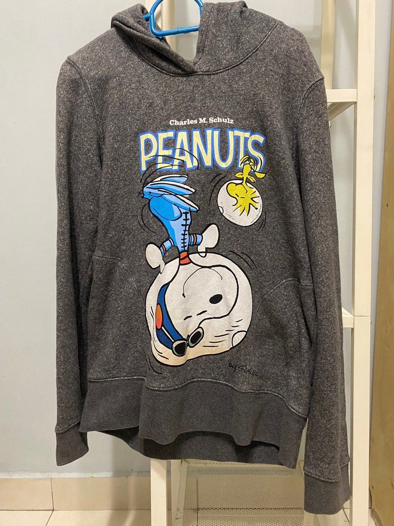 Uniqlo x Peanuts hoodie Women s Fashion Tops Longsleeves on Carousell