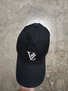 (Category: ) located in . Submitted by bas1c_thrift (Listing ID 1321413515, Image 1). Description: .