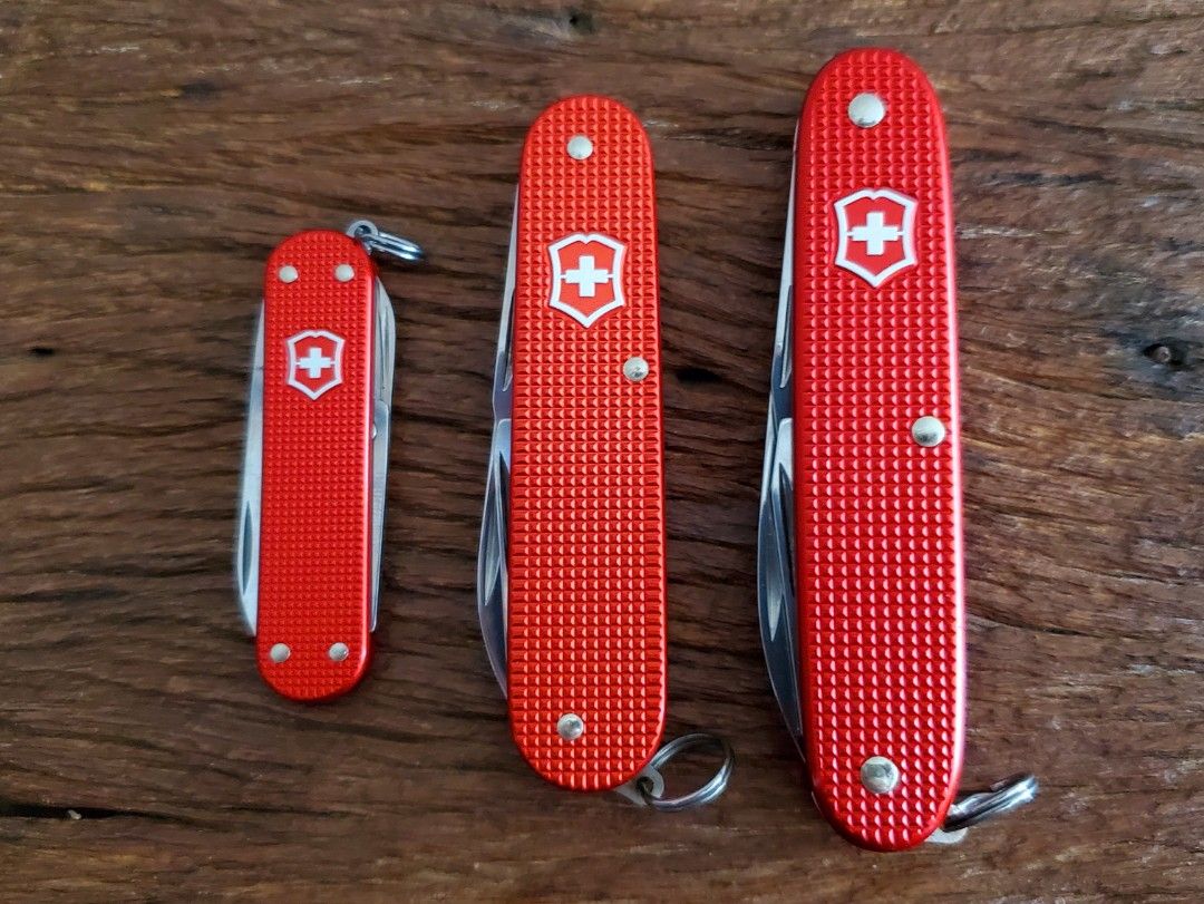 Victorinox Limited Edition 2018 Berry Red Collection