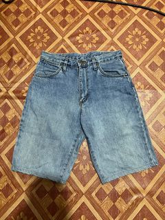 (Category: ) located in . Submitted by useddem (Listing ID 1321469538, Image 1). Description: .