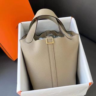 （分類：）位於 。 由 jaylahfav 提交（商品編號 1321626393，圖片 1）。簡介： 。