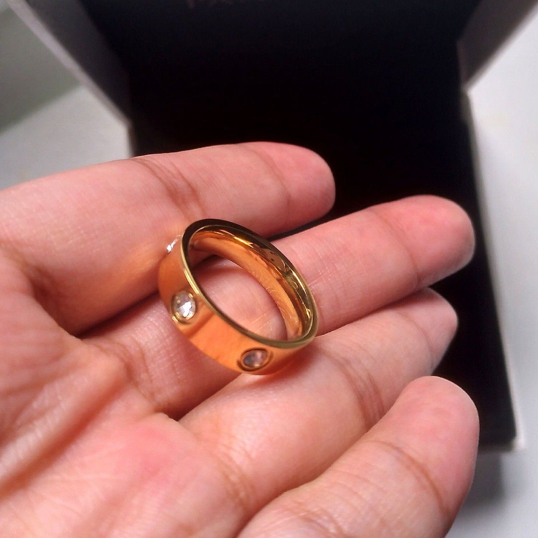 18k Diamond Ring size 6 Women s Fashion Jewelry Organizers Rings on Carousell