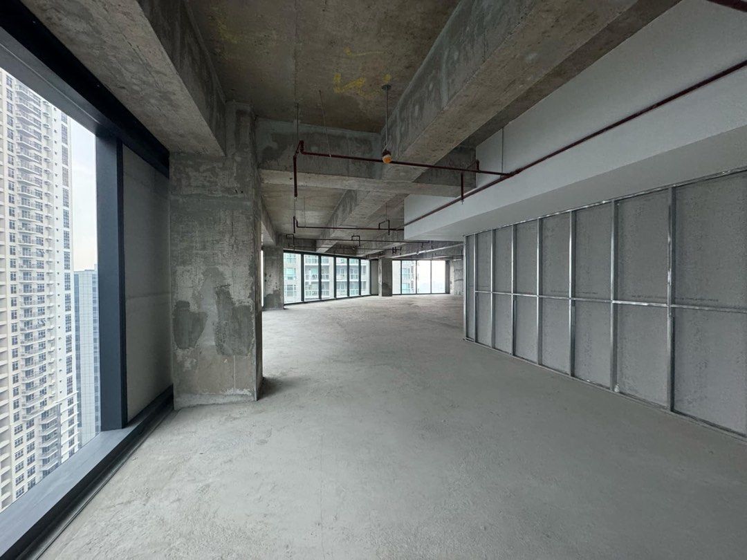 ALVEO PARK TRIANGLE TOWER (Category: Commercial) located in Makati City. Submitted by ayen.uy (Listing ID 1321500062, Image 2). Description: ✅RE/MAX UNLIMITED LISTING ✅FOR LEASE ✅ALVEO PARK TRIANGLE TOWER -NEW IN THE MARKET 935 SQM FACING EAST/ ONE SERENDRA BARE SHELL HIGH FLOOR WITH 3 TANDEM PARKING SLOTS/ 8 SINGLE SLOTS 6,000 PER PARKING SLOT ASKING 1,300 PER SQM PLUS VAT & CUSA DIRECT TO OWNER.
