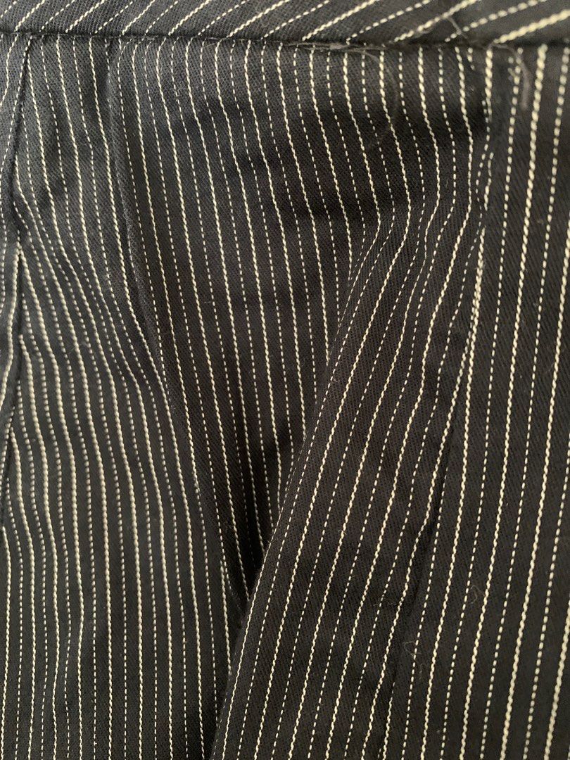 Ann Taylor Office trousers pants (Category: Other Bottoms) located in San Juan City. Submitted by andyria (Listing ID 1321526841, Image 3). Description: Size m, high waisted Comes in dark navy blue-black color.