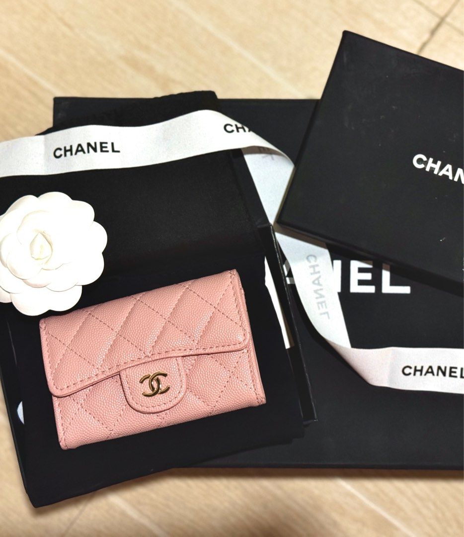 Authentic Chanel wallet Sakura pink (Category: Luxury Bags & Wallets) located in Don Carlos. Submitted by thejoyofbags2 (Listing ID 1321571613, Image 1). Description: Authentic chanel wallet.