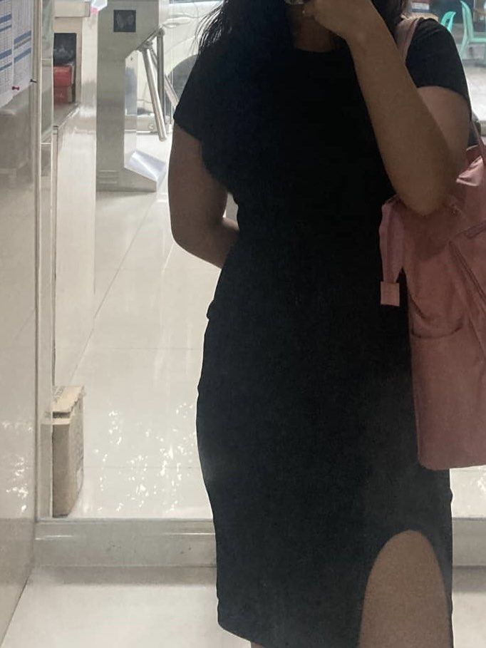 Black Fitted Dress with Slit (Category: Dresses) located in Manila. Submitted by kt___. (Listing ID 1321563888, Image 2). Description: Bought in taytay Rfs: Decluttering.