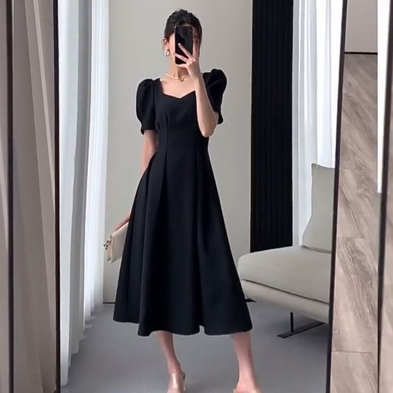 Black midi dress with puffy sleeve Women s Fashion Dresses Sets Dresses on Carousell