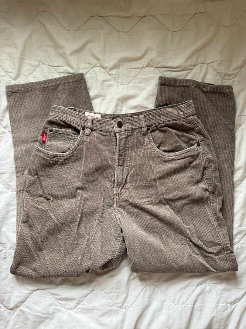 Brown corduroy jeans/pants (Category: Jeans) located in Imus. Submitted by keyluhhh (Listing ID 1321498406, Image 2). Description: From @_thriftez on IG Waistline: 26-28" Length: 38-39" MOP: Gcash/maya/BPI MOD: Gogoxpress/lalamove/grab/angkas.