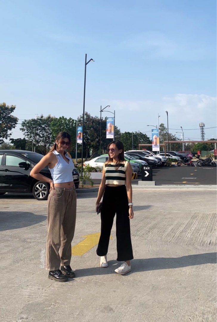 Brown corduroy jeans/pants (Category: Jeans) located in Imus. Submitted by keyluhhh (Listing ID 1321498406, Image 1). Description: From @_thriftez on IG Waistline: 26-28" Length: 38-39" MOP: Gcash/maya/BPI MOD: Gogoxpress/lalamove/grab/angkas.