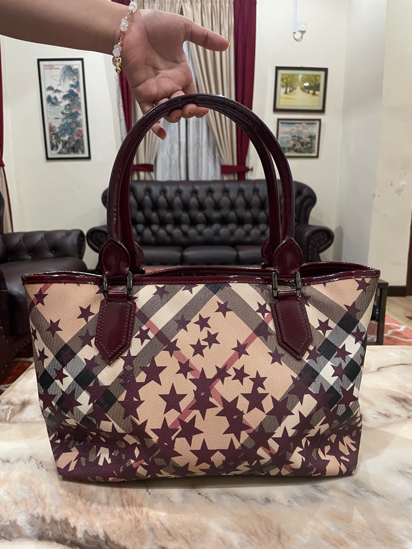 Burberry Burgundy Beige Star Print Supernova Check Coated Canvas and Patent Leather Boston Bag