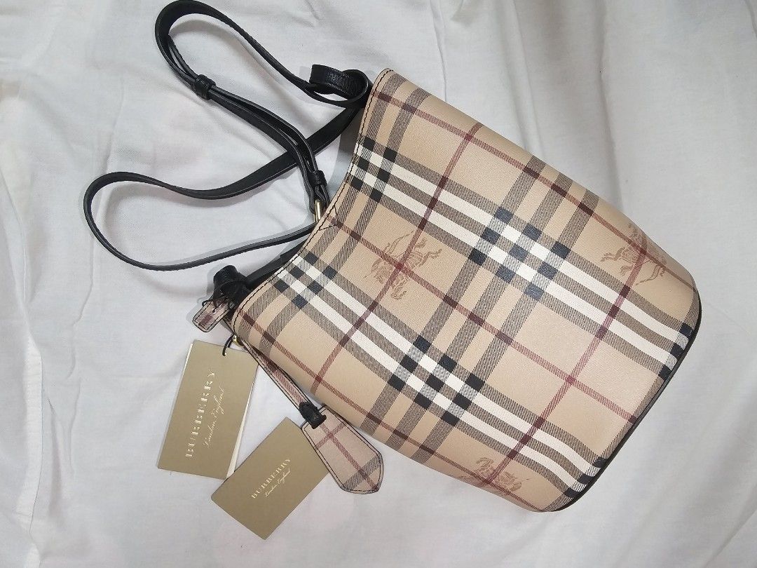 Burberry messenger bag women's discount