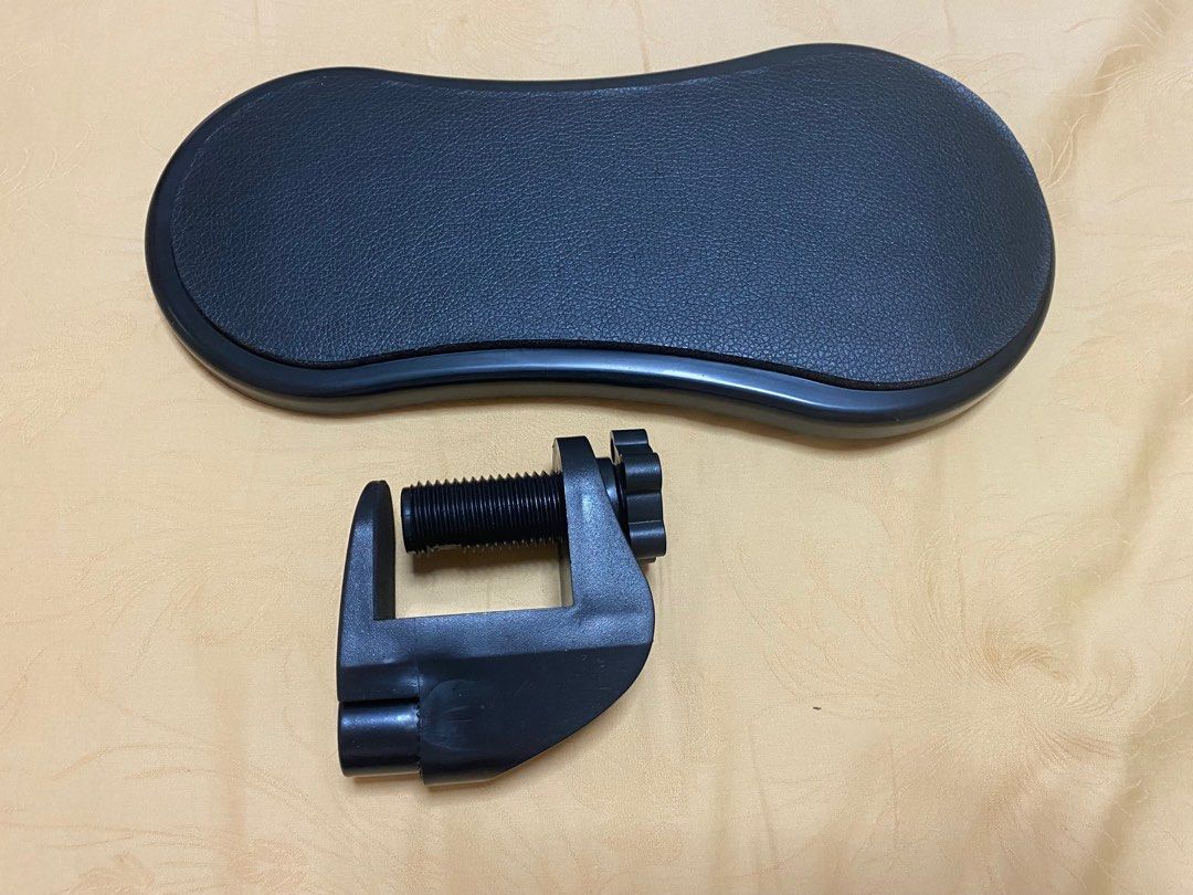 Computer Arm Support (Category: Other Accessories) located in Singapore. Submitted by energy5 (Listing ID 1321592813, Image 2). Description: Brand new arm support.