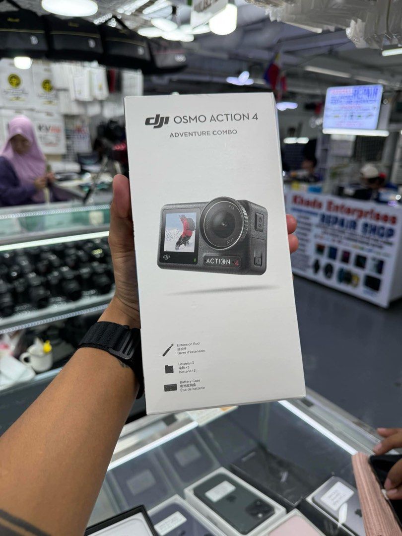 dJI OSMO ACTION 4 (Category: Cameras) located in Pasig City. Submitted by melissaomb01623 (Listing ID 1321606824, Image 1). Description: dJI OSMO ACTION 4 good as new perfect for blogger good condition 📌pick up store in greenhills shopping center 📌we do cod in metro manila and near provinces just add sf only 📌we ship nationwide via LBC 📌we accept swap/trade in 📌we accept credit card installment 📌we accept ggives 📌we accept billease install