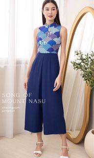 (Category: ) located in . Submitted by burstingwardrobe (Listing ID 1321621988, Image 1). Description: .