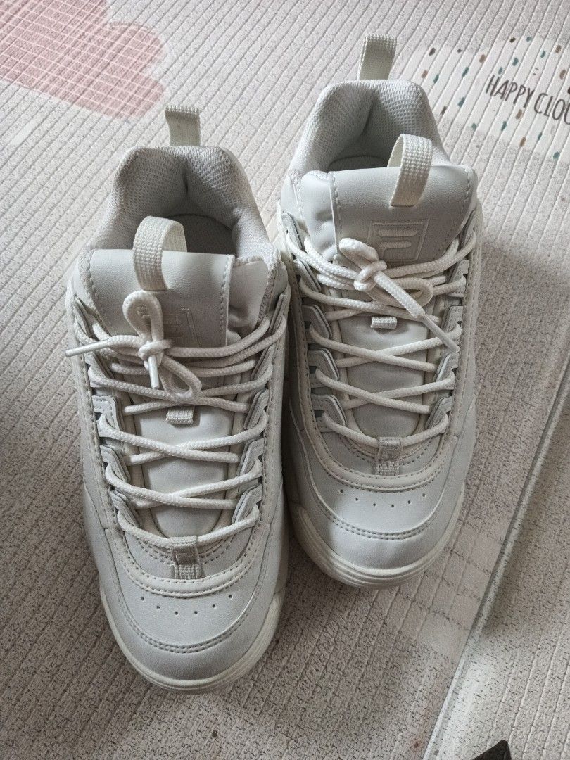 SALE Authentic Fila Disruptor 2 Women s Fashion Footwear Sneakers on Carousell