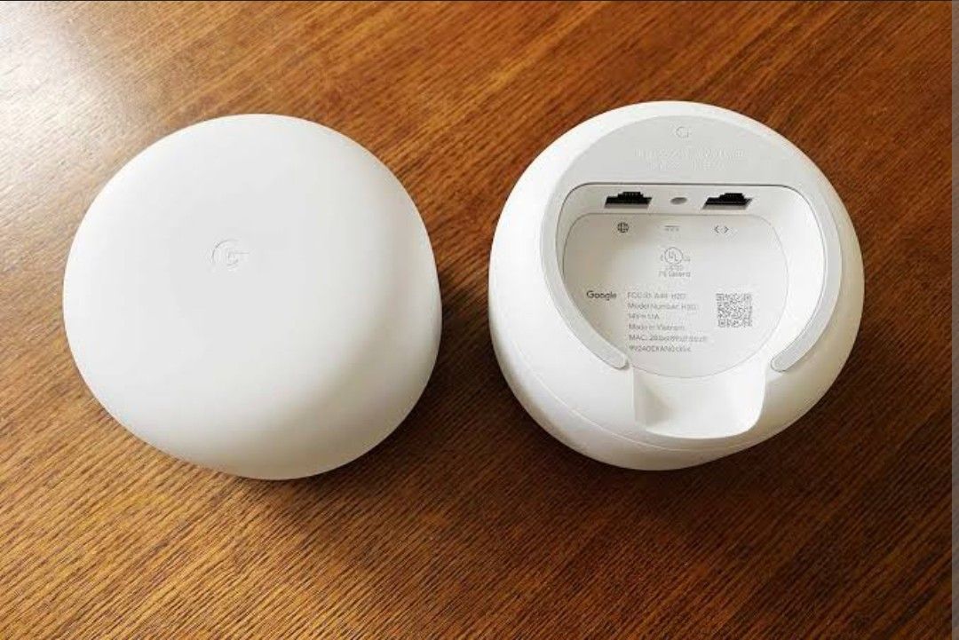 Google Hub Router Google WiFi Router + Nest Hub Extender - Bridges & Routers ...
