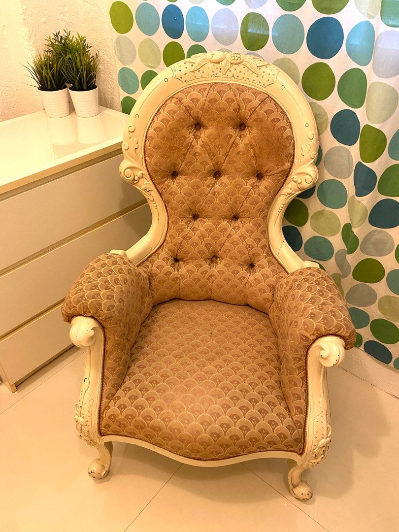 Tall armchair 2025