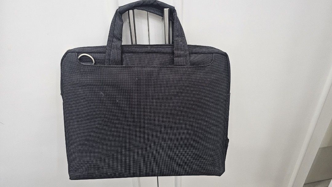 Halo Laptop Bag Computers Tech Parts Accessories Laptop Bags Sleeves on Carousell