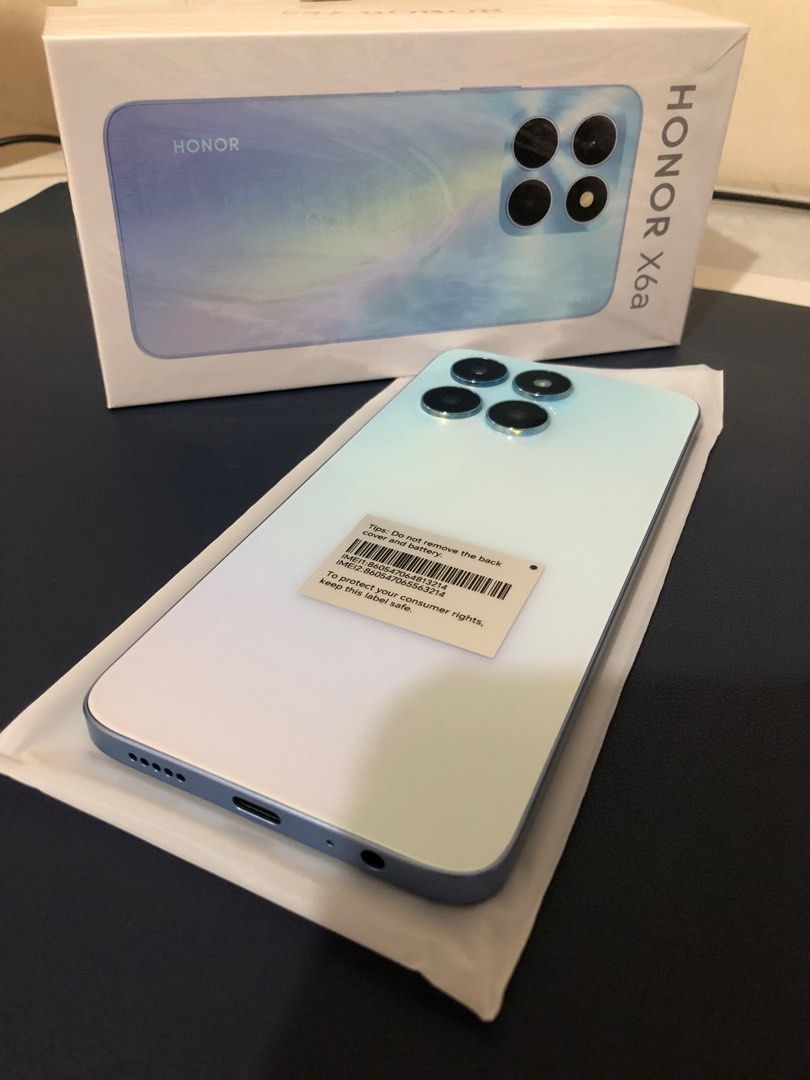 Honor X6a (Category: Android Others) located in Caloocan City. Submitted by Andie_CheapSales (Listing ID 1321619992, Image 2). Description: ❗️**BRAND NEW HONOR X6A**❗️ ✅Brand New [Complete Packaging] ✅Colors: Sky Silver & Midnight Black ✅DUAL Sim ✅Back Camera: 50 MP camera, Triple Back Camera ✅Front Camera: 5 MP Camera ✅Battery Capacity: 5200 mAh ✅ROM: 128GB ✅RAM: 4GB 📌Naka lock sa Globe. 📌P5,999/PC ONLY!! 📌FREE Case 📩PM for orders! Tig-isang